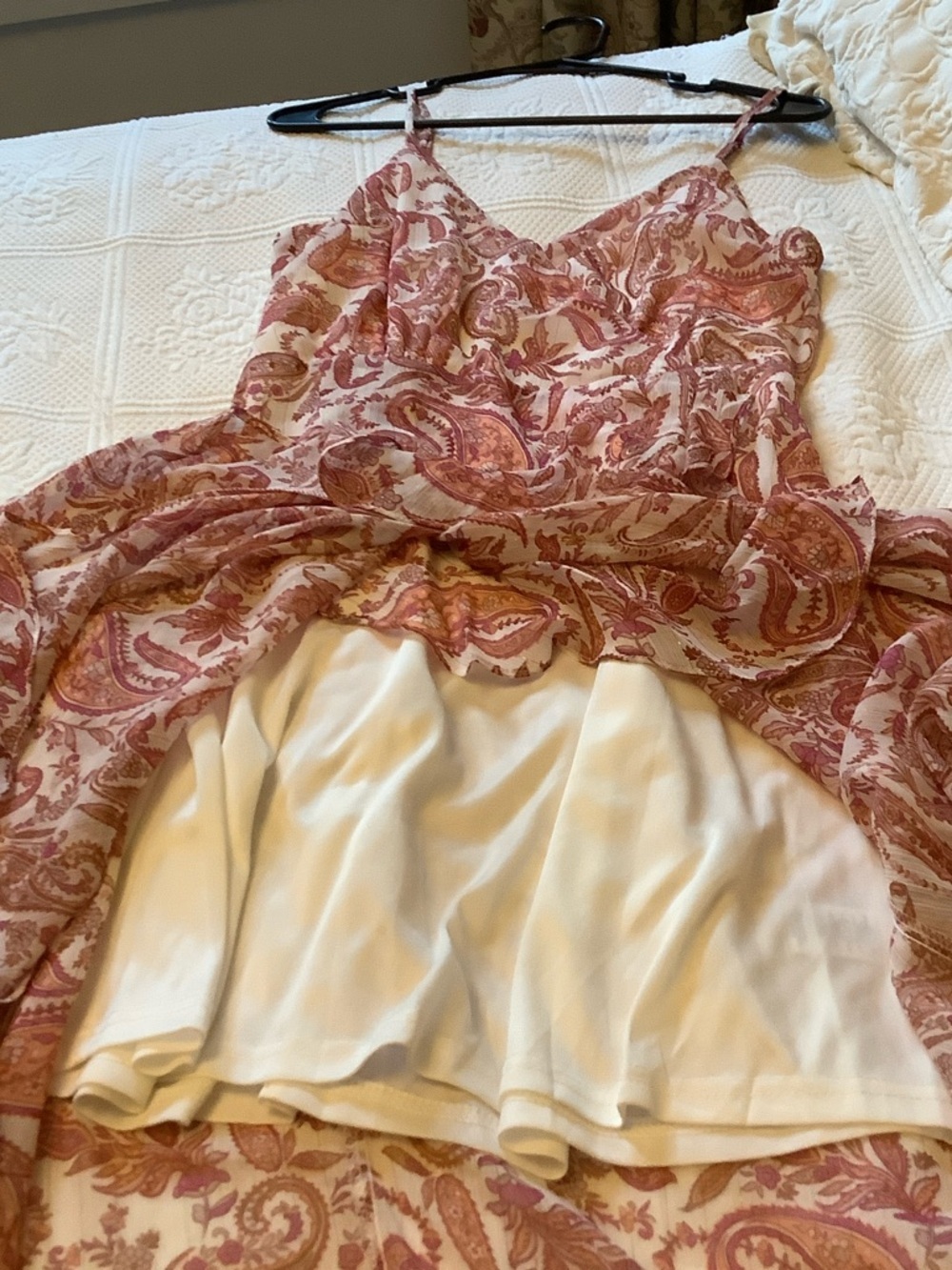 En Creme Pink Paisley Ruffle Maxi Dress - Picture 8 of 9